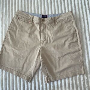 Tan Casual Shorts Untuckit Size 34 Flat front